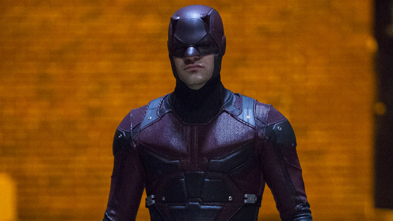 Tom Holland Wants Spider-Man & Charlie Cox's Daredevil To Team Up